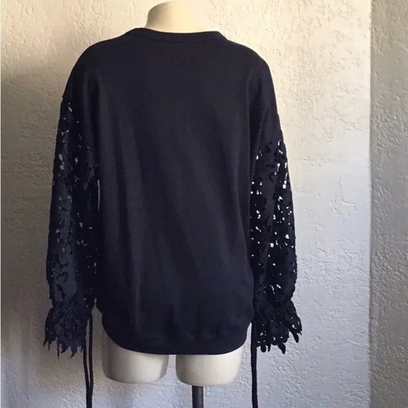 𝅺SEE BY CHLOE lace sleeves top . NWT. XS